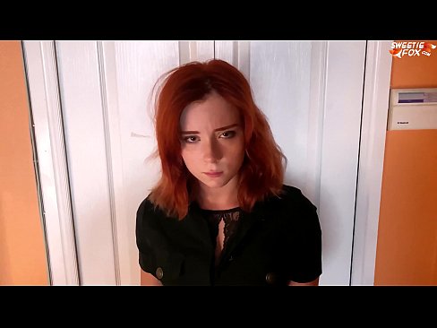 ❤️ La guàrdia de seguretat va castigar a una dona bonica per robar - Cum a la boca ️❌ Porno a nosaltres ❌