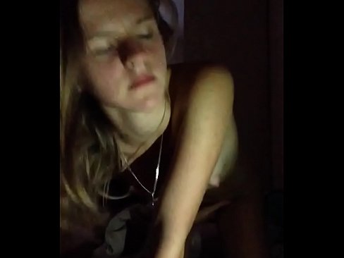 ❤️ Una noia es masturba i corre ️❌ Porno a nosaltres ❌